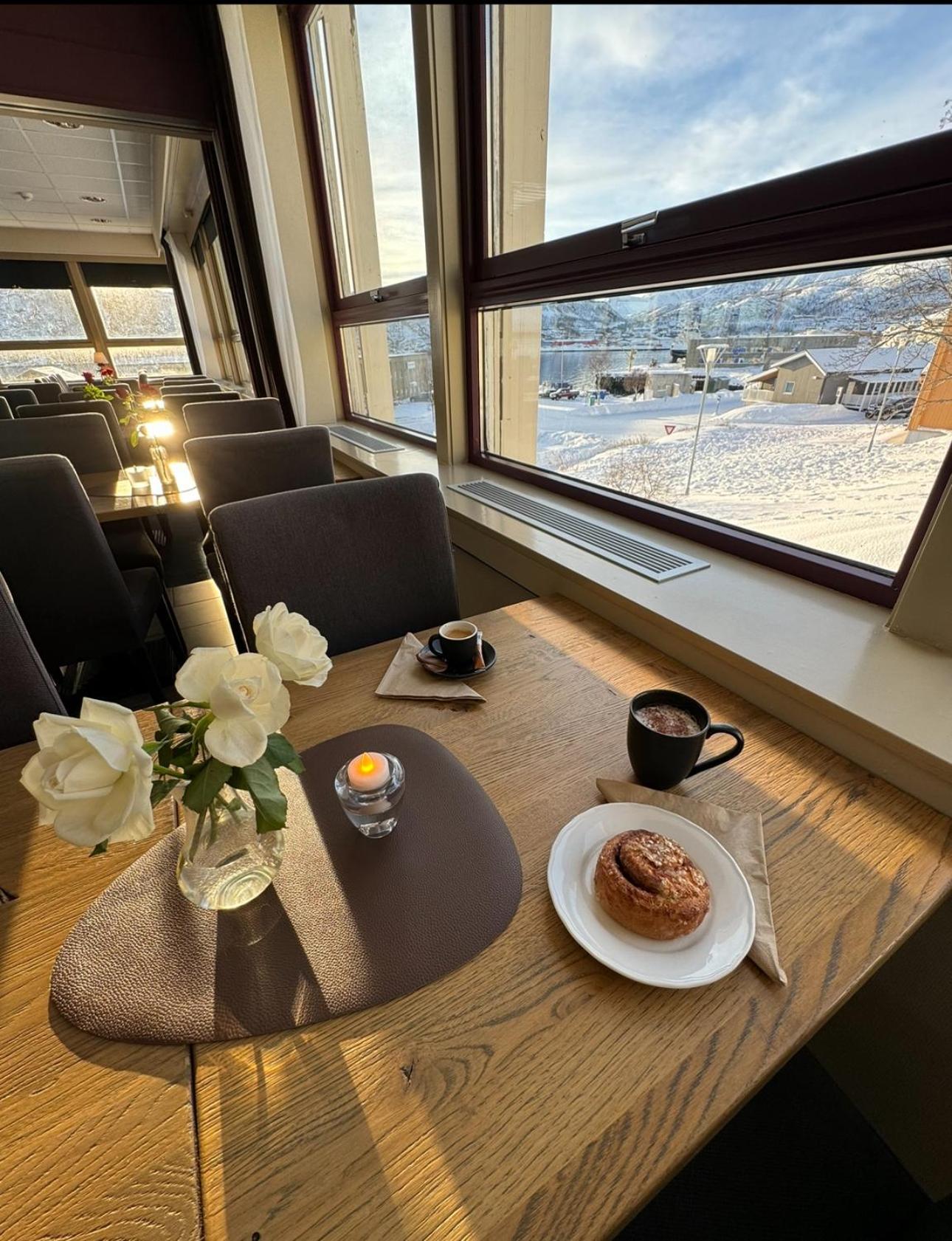 Hotell Maritim Skjervoy Exteriér fotografie